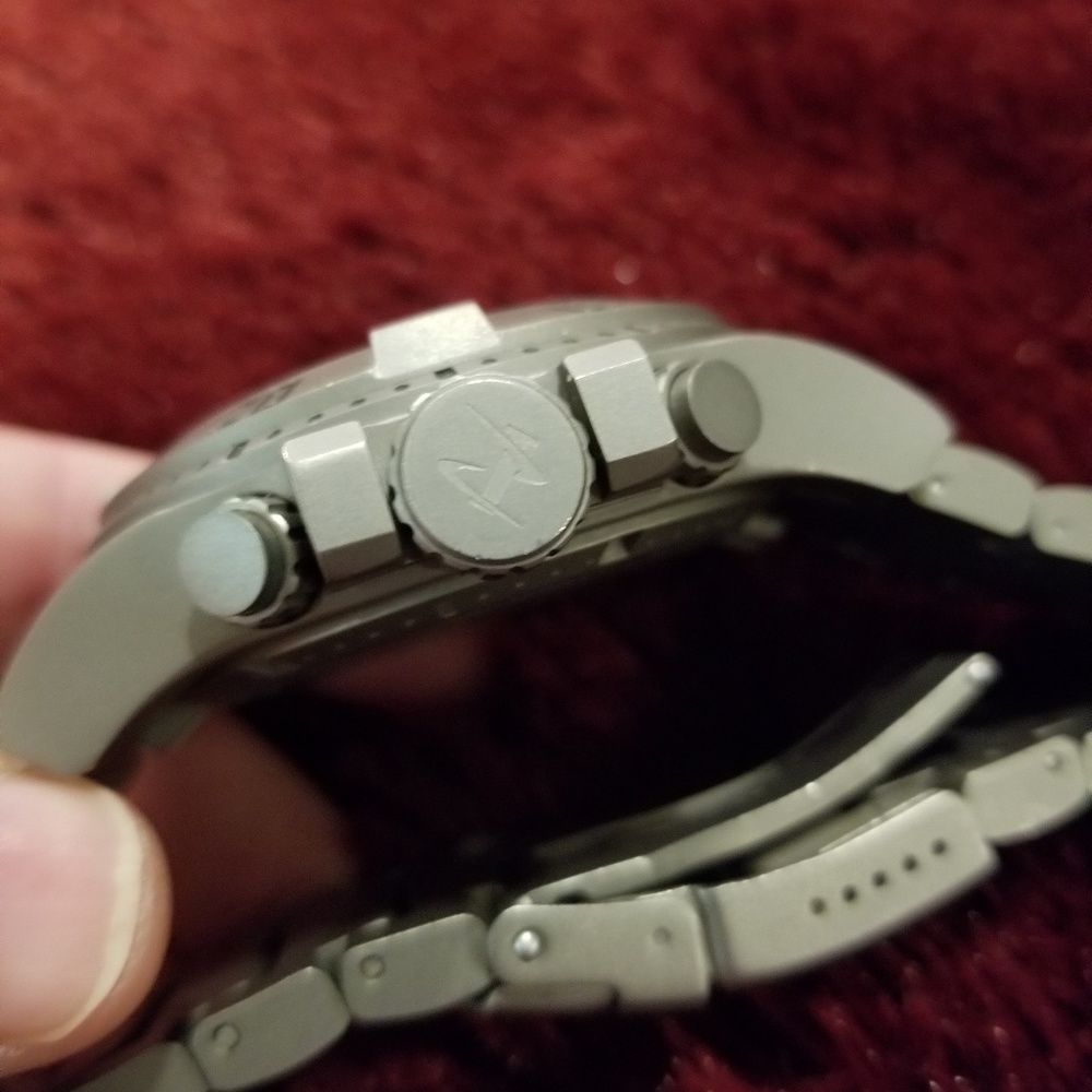 Invicta Reserve Excursion All Titanium Watch! - image 6